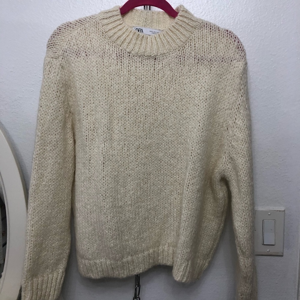 Zara Off White Wool Sweater